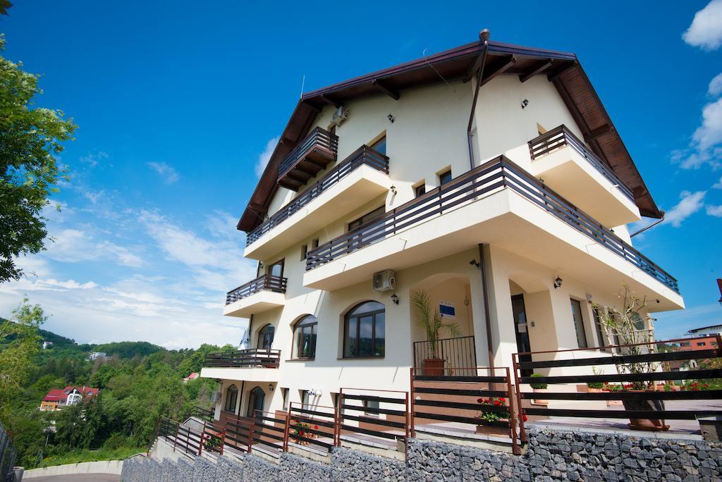 Pensiunea Toscana Brasov Bagian luar foto